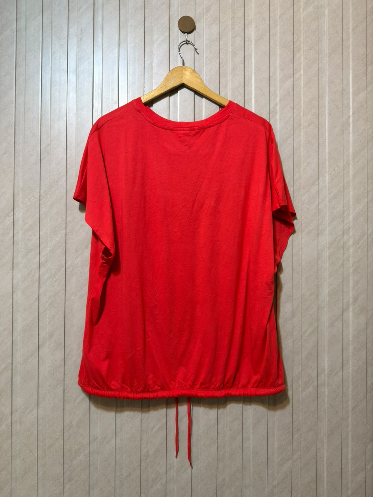 Chest 25  Length 26 Women’s Urban T-Shirt