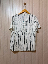 Chest 23  Length 24 Women’s Premium Essential T-Shirt