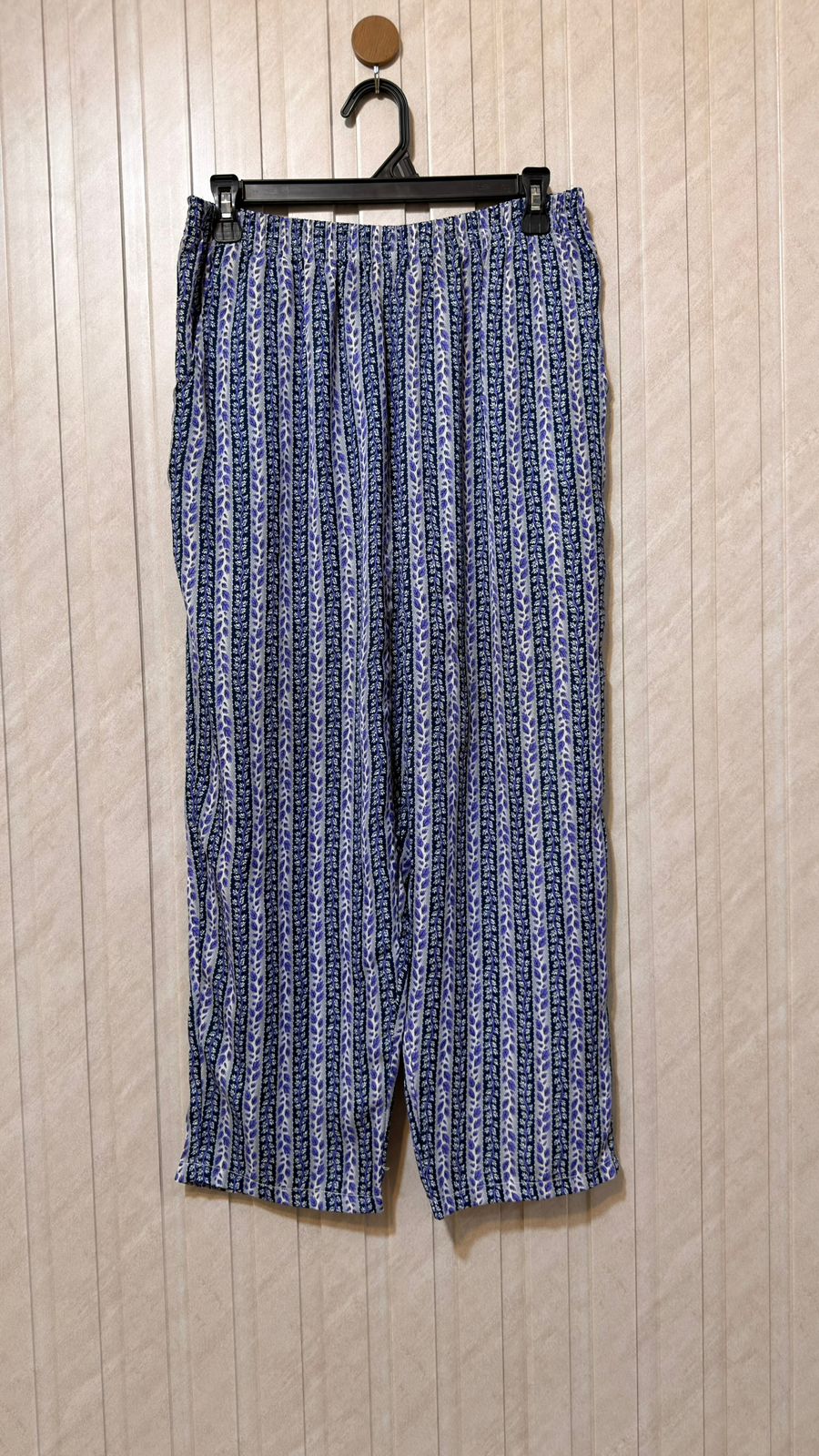 Waist 32  Length 34  Fabric Silk Women’s Essential Trouser