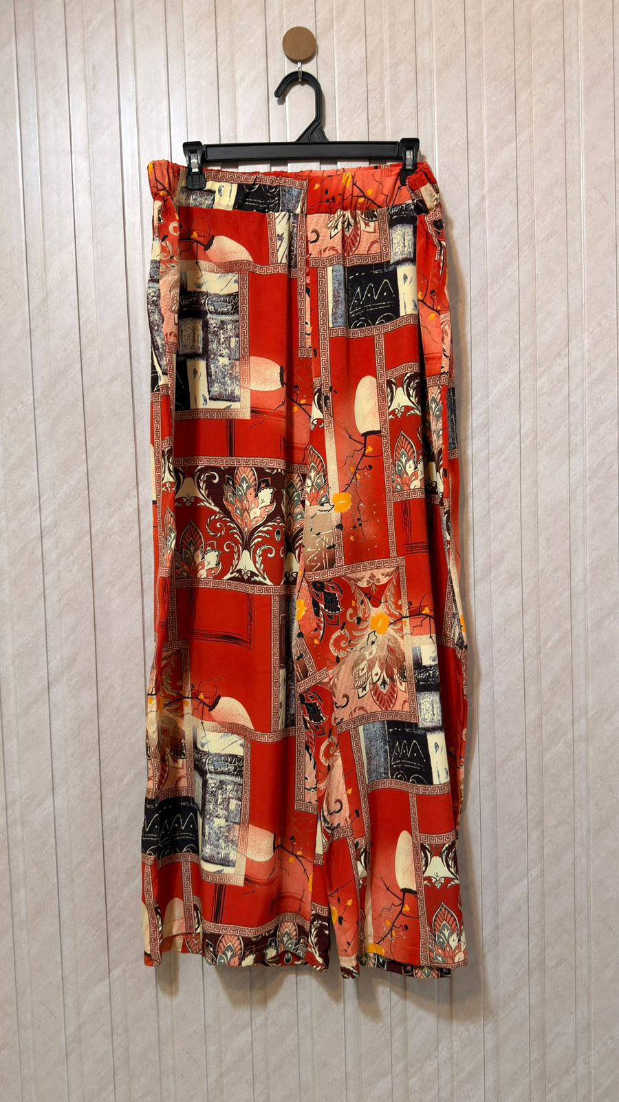 Waist 40  Length 39  Fabric Silk Women’s Premium Fit Trouser