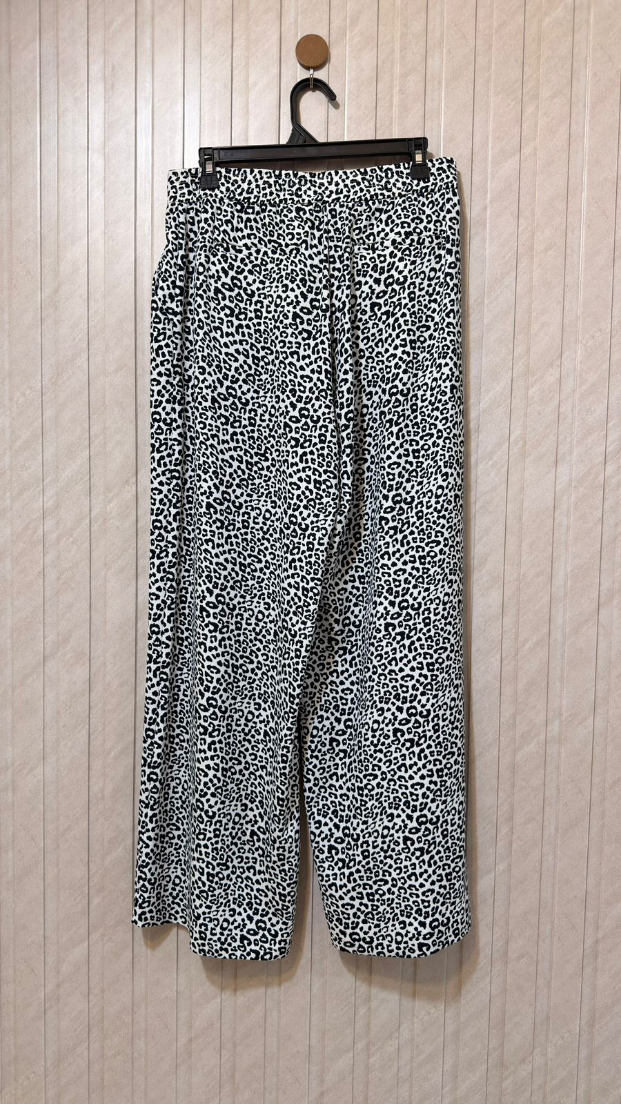 Waist 32  Length 39  Fabric Jorjet Women’s Statement Trouser