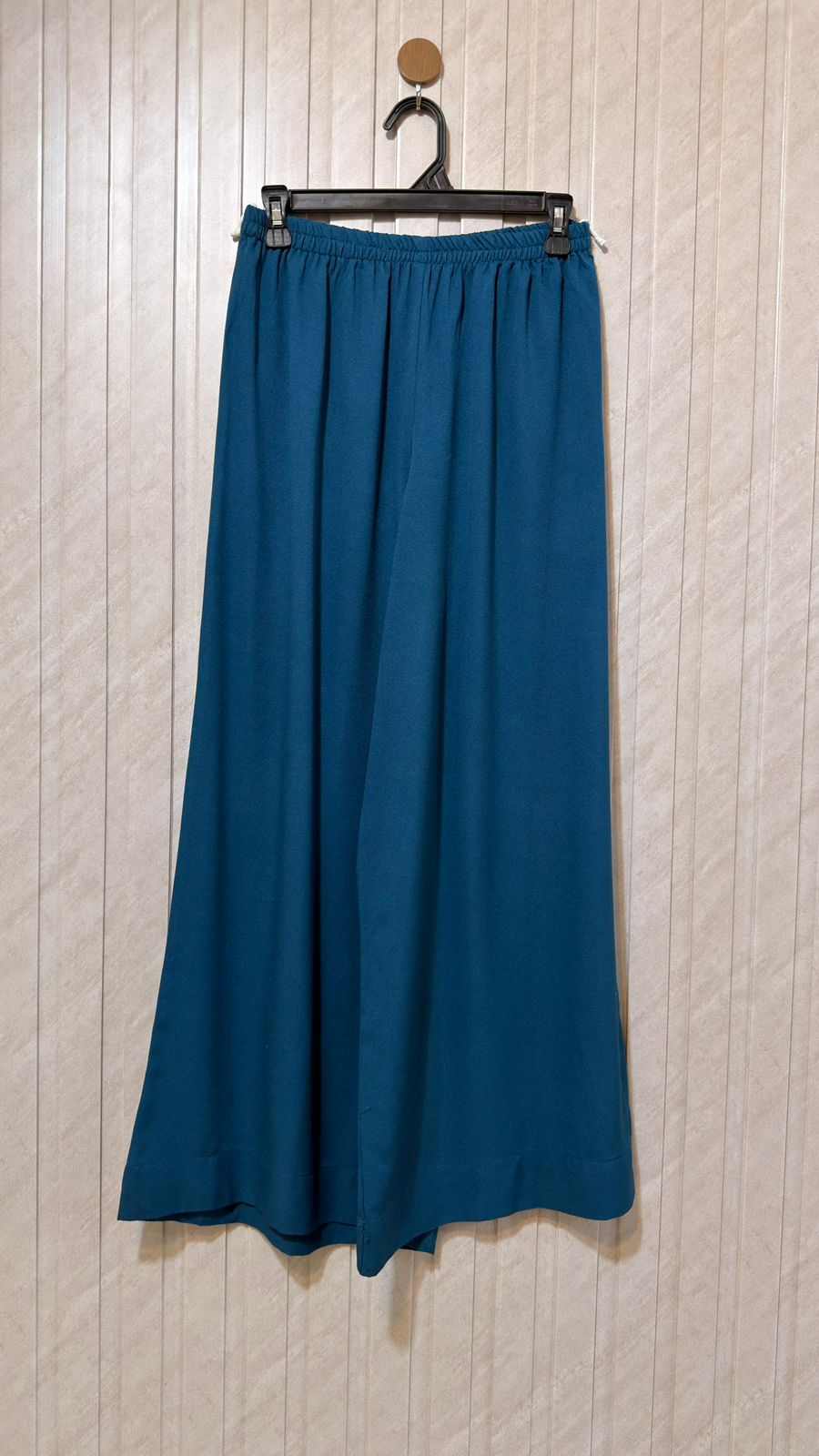 Waist 32  Length 38  Fabric Rayon Women’s Essential Collection Trouser