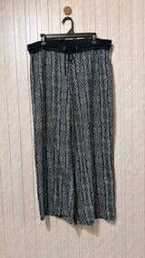 Waist 38  Length 38  Fabric Jorjet Women’s Comfort Fit Trouser