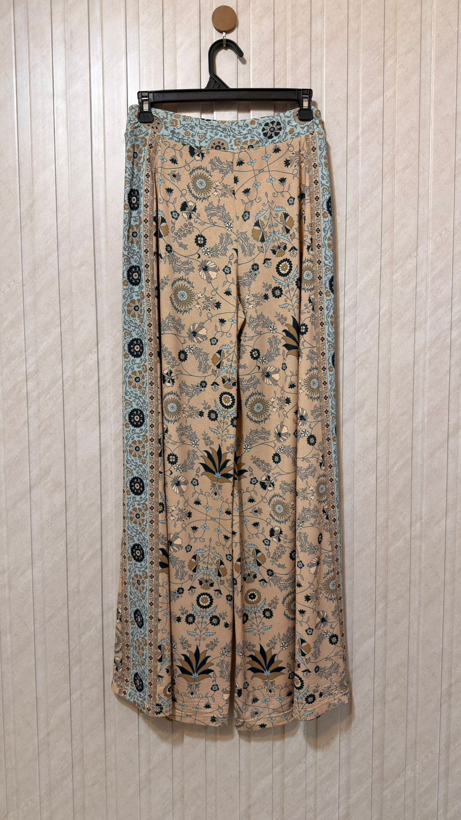 Waist 32  Length 42  Fabric Silk Jersey Women’s Classic Fit Trouser