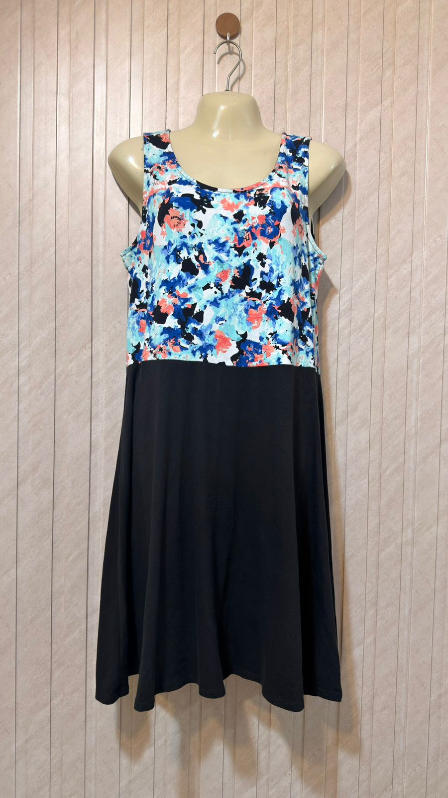 Chest 21  Length 37  Fabric Silk Jersey Stylish Women’s Casual Mini Dress