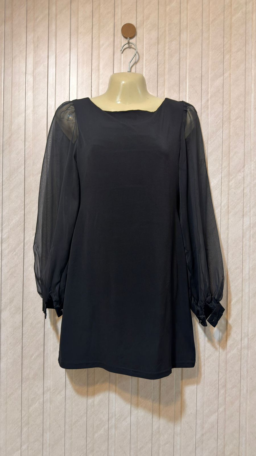 Chest 18  Length 34  Fabric sleeves Chiffon  Fabric Silk Jersey Women’s Branded Floral Maxi Dress