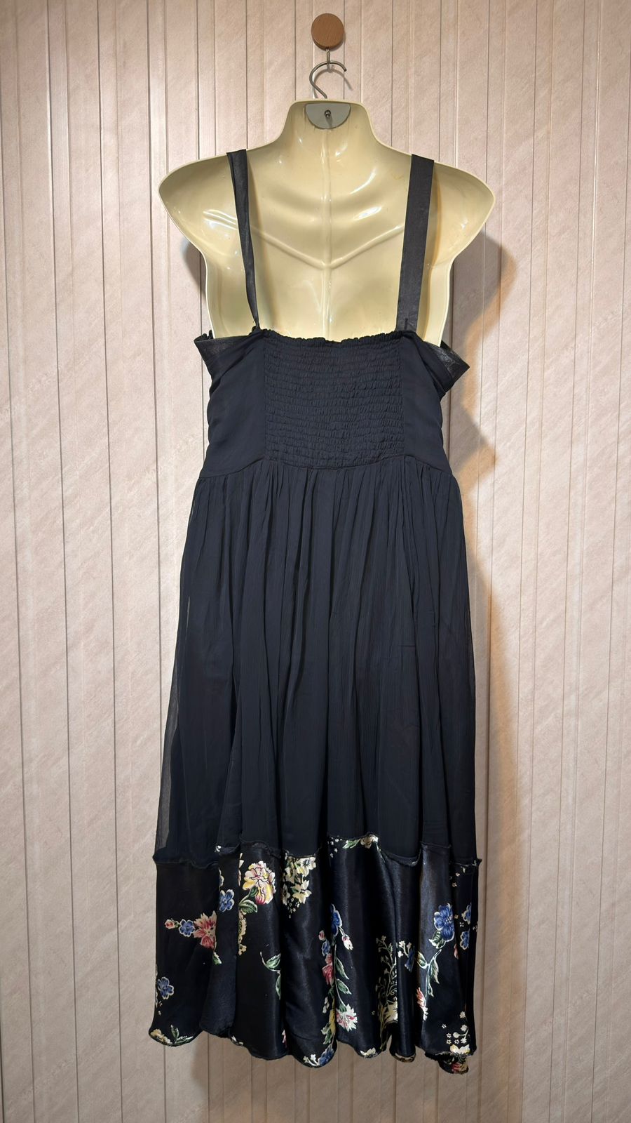 Chest 20  Length 44  Fabric Chiffon Luxury Western Mini Dress for Women