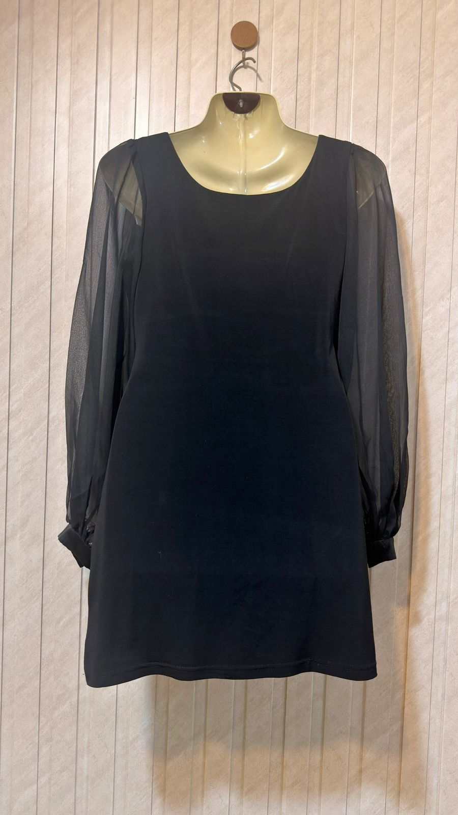 Chest 18  Length 34  Fabric sleeves Chiffon  Fabric Silk Jersey Women’s Branded Floral Maxi Dress