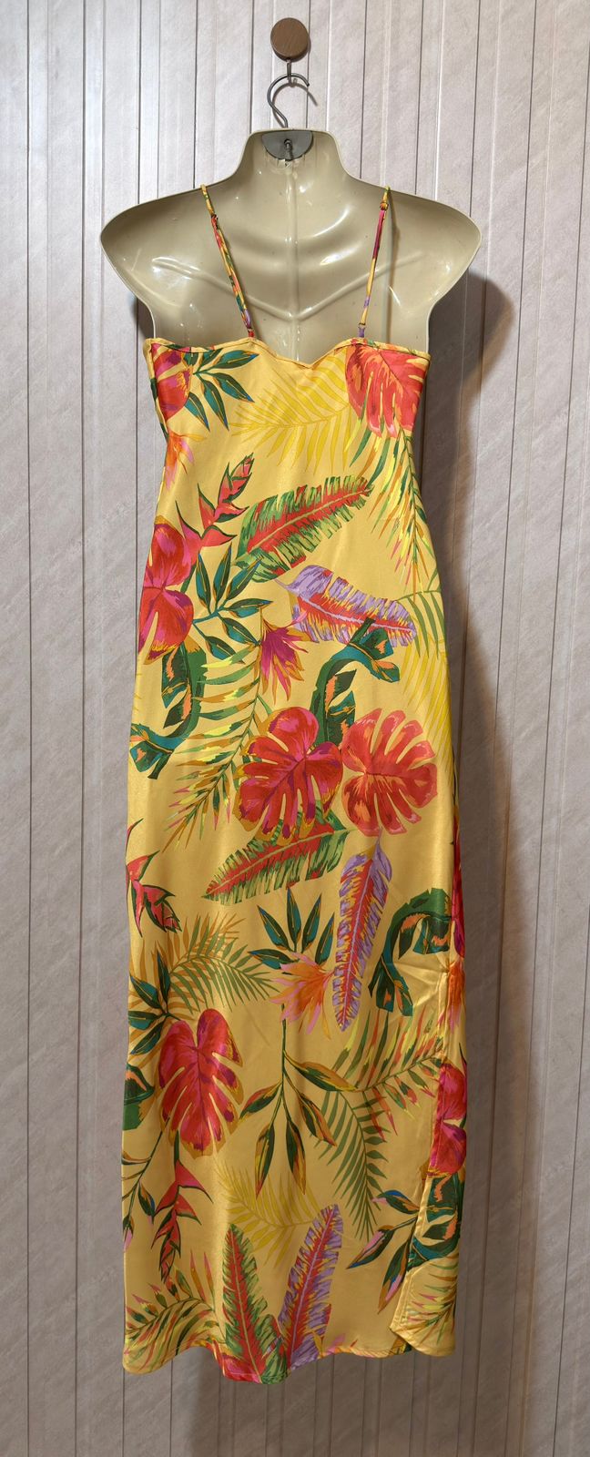 Chest 18  Length 49  Fabric silk Luxury Women’s Western Long Maxi