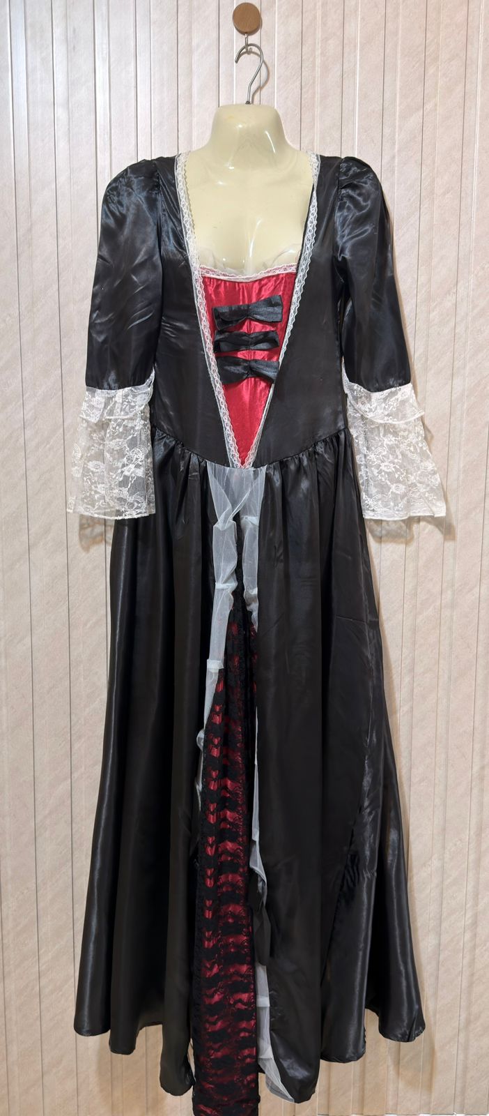 Chest 16  Length 59  Fabric Silk Branded Western Women’s Long Maxi