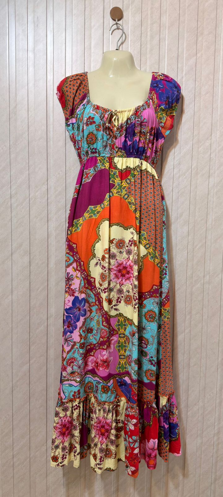 Chest 20  Length 52  Fabric Linen Branded Women’s Elegant Long Maxi