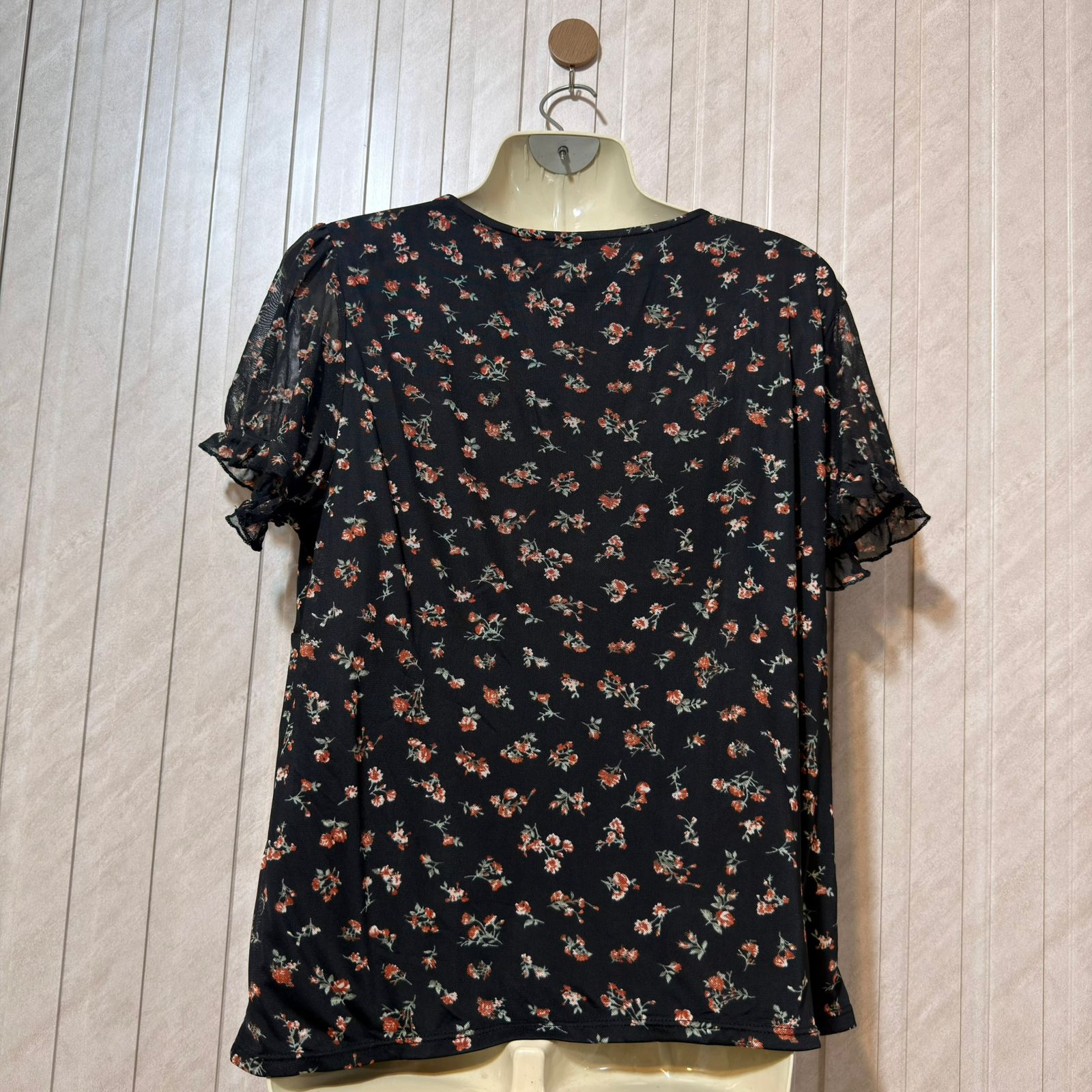Chest 23  Lenght 23  Fabric Net Trendy Crop Top for Women