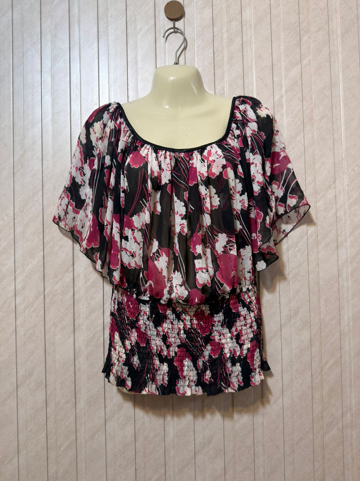Chest 21  Lenght 21  Fabric chiffon New Arrival Western Branded Women’s Crop Top