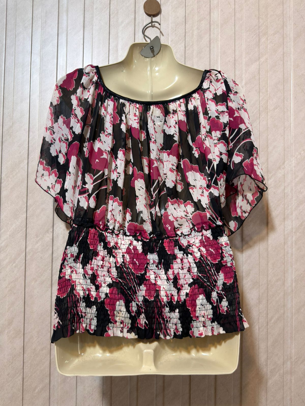 Chest 21  Lenght 21  Fabric chiffon New Arrival Western Branded Women’s Crop Top