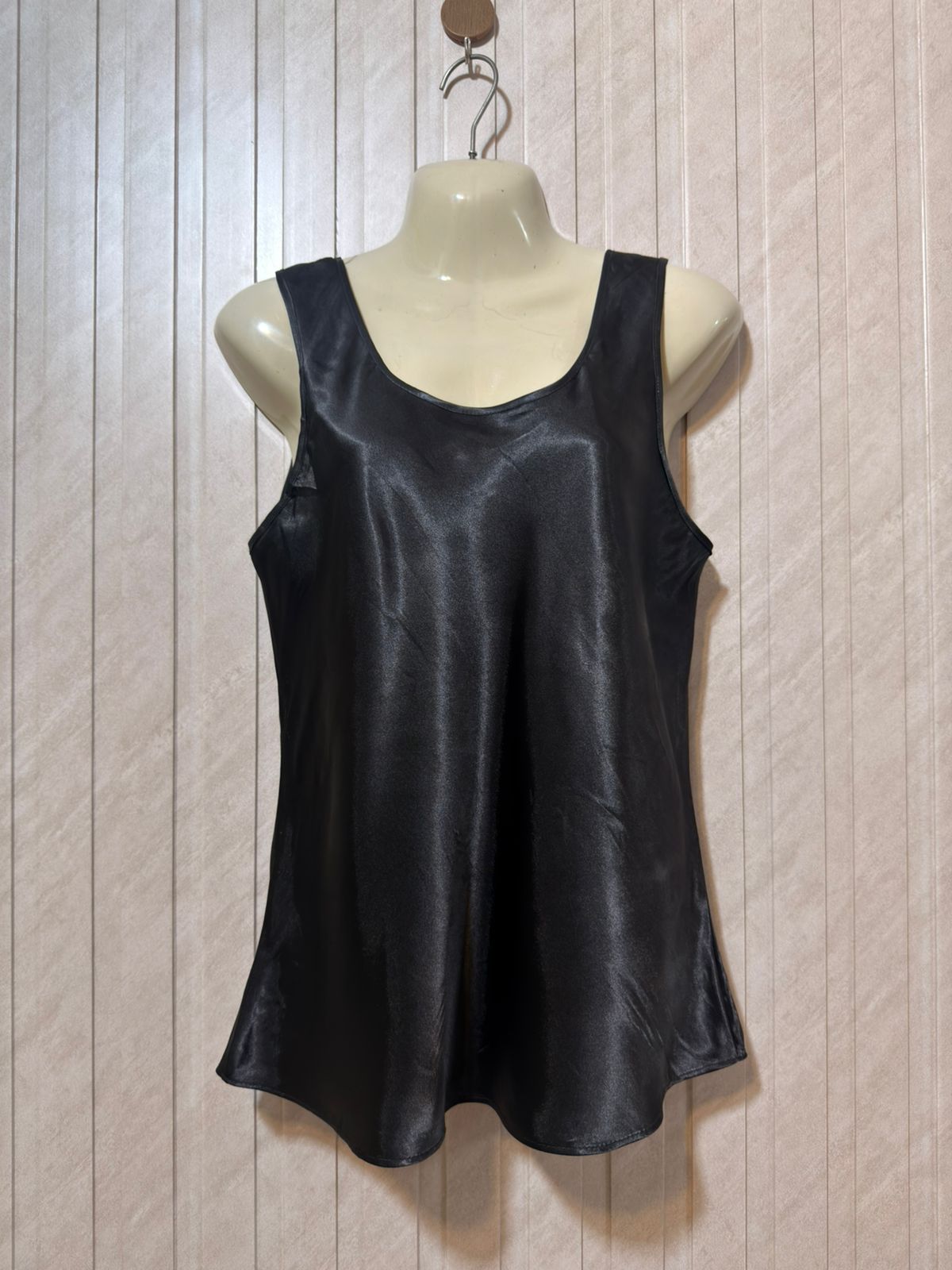 Chest 19  Lenght 24  Fabric silk Women’s Everyday Western Crop Top