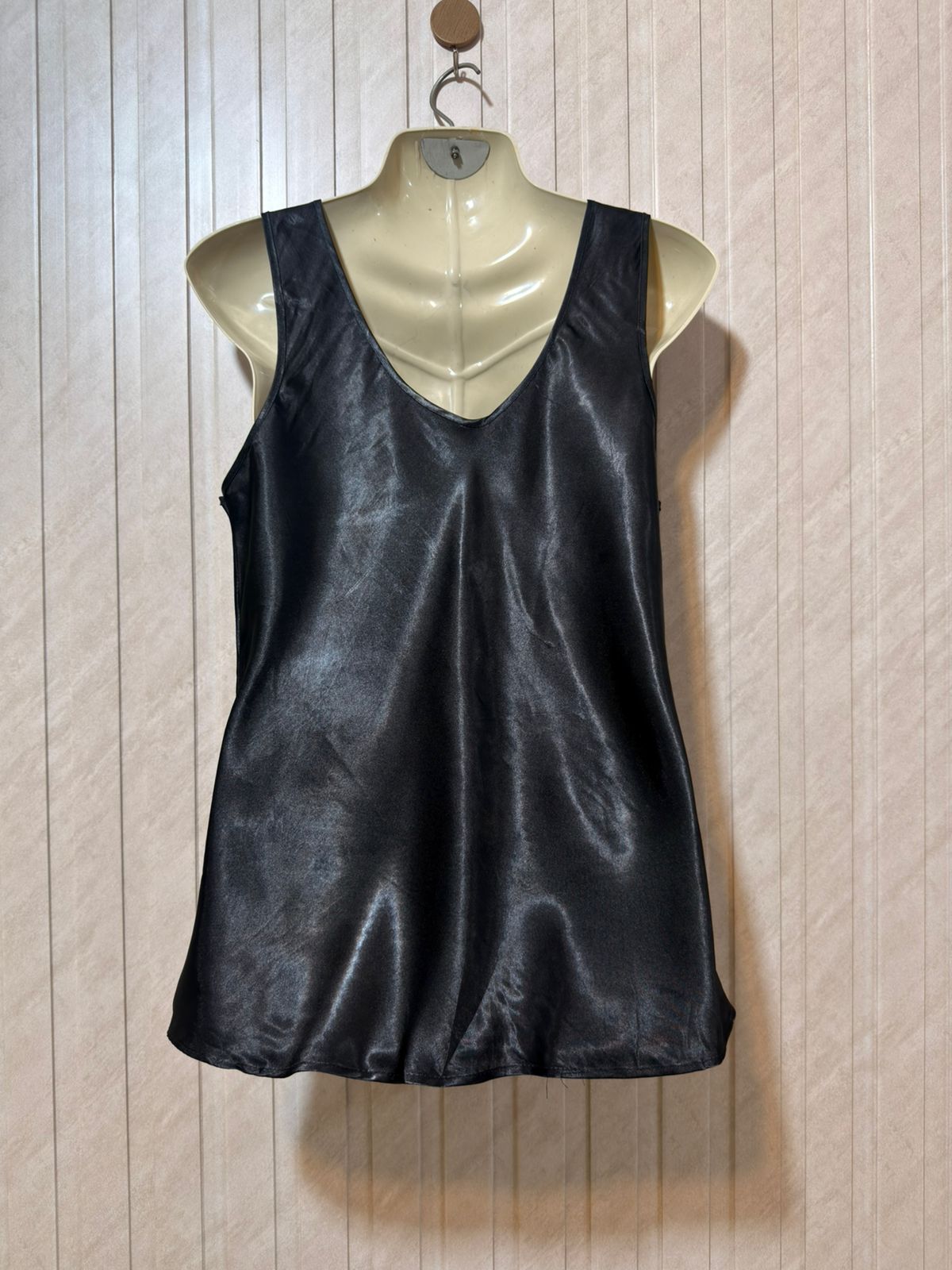 Chest 19  Lenght 24  Fabric silk Women’s Everyday Western Crop Top