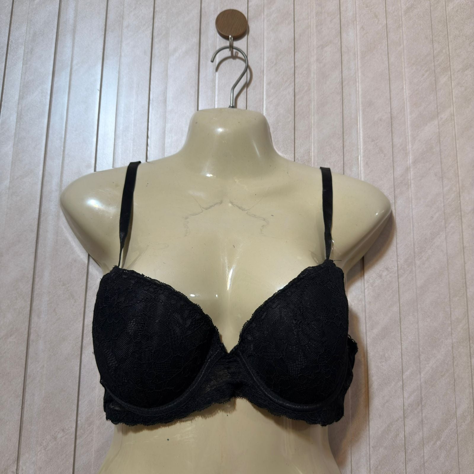 Chest Large  Length 12 Women’s Premium Western Bra