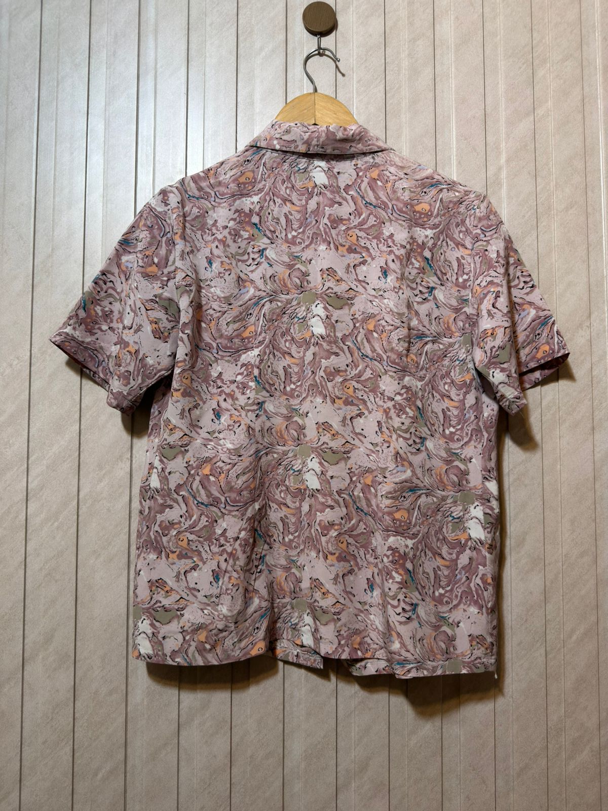 Chest 20  Length 24  Fabric Silk Fashionable Western Branded Women’s Half Sleeve Top