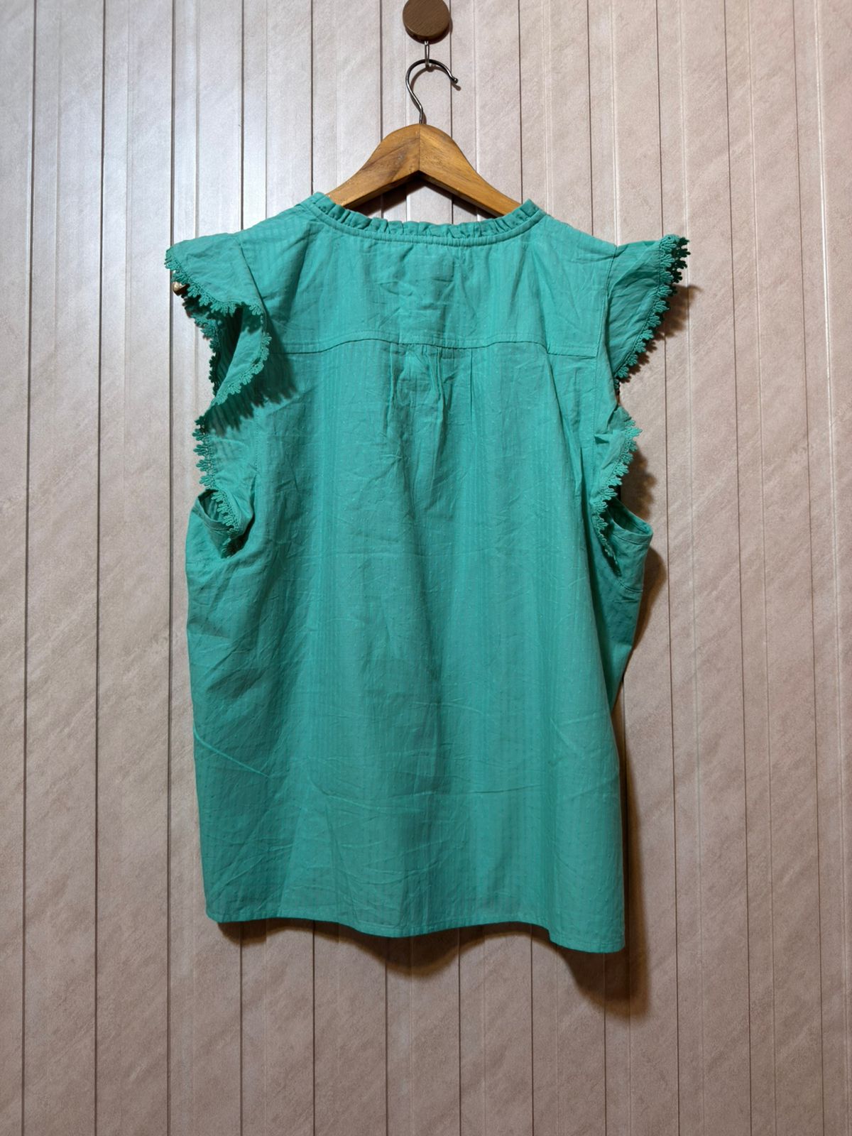 Chest 21  Length 24  Fabric Cotton Women’s Must-Have Western Half Sleeve Top
