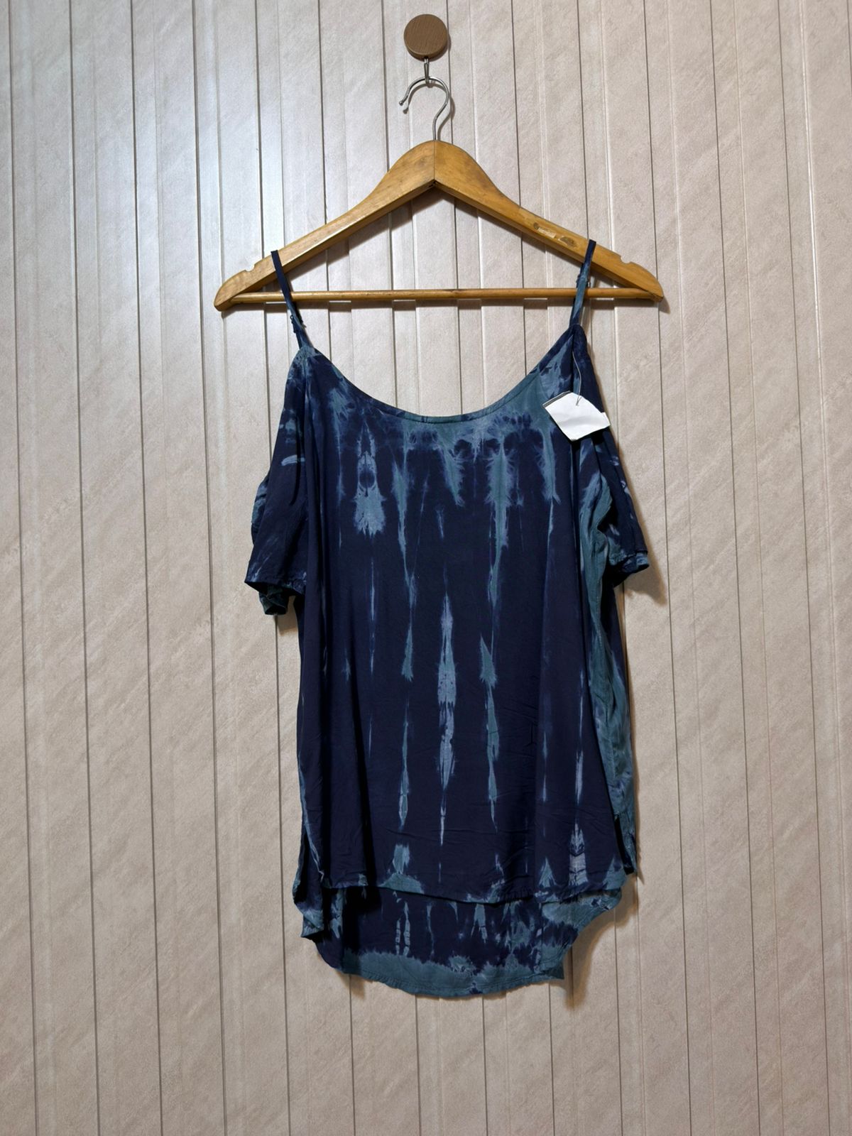 Chest 17   Length 24 to 26  Fabric linen Women’s Urban Half Sleeves Top