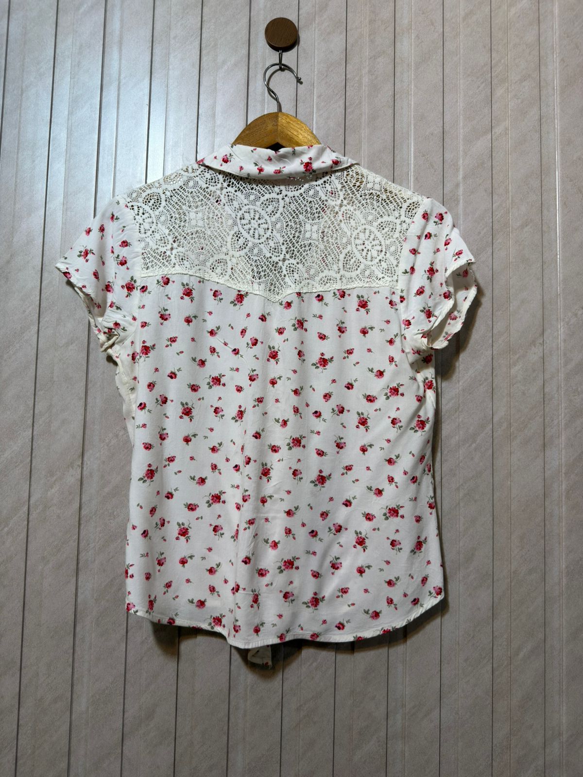 Chest 18 Length 21  Fabric Linen Women’s Urban Half Sleeves Top