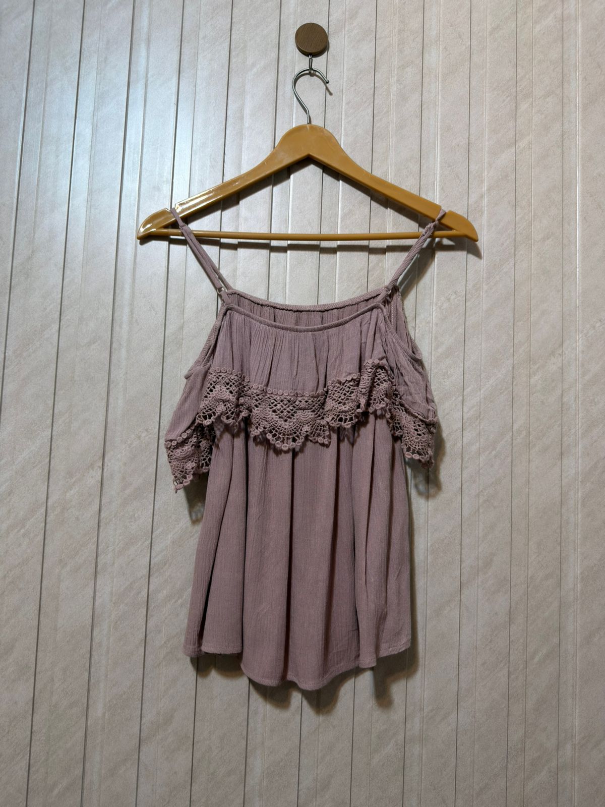 Chest 19   Length 20  Fabric Rayon Women’s Half Sleeves Top