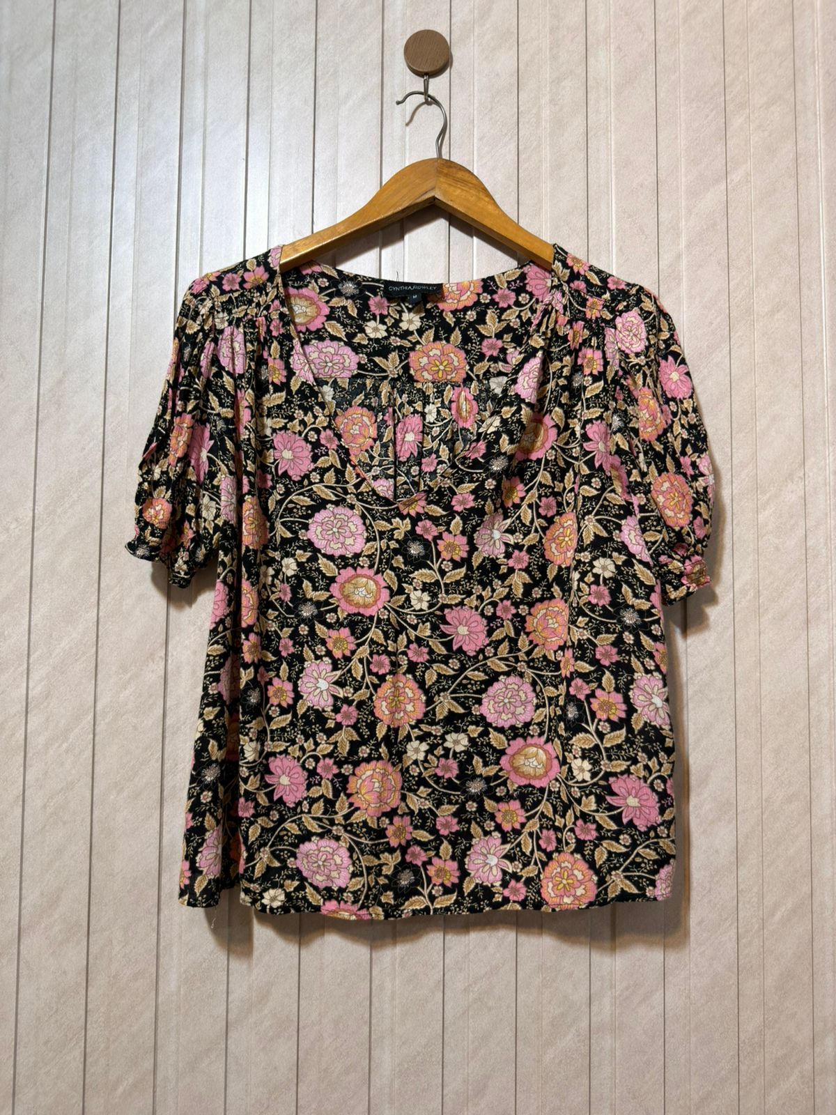 Chest 20   Length 21  Fabric Rayon Women’s Grace Half Sleeves Top
