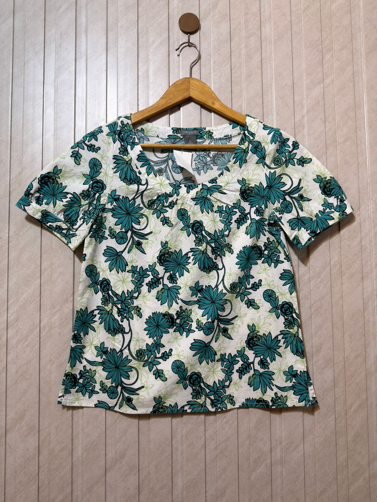 Chest 17  Lenght 22  Fabric Cotton Women’s Casual Half Sleeves Shirt