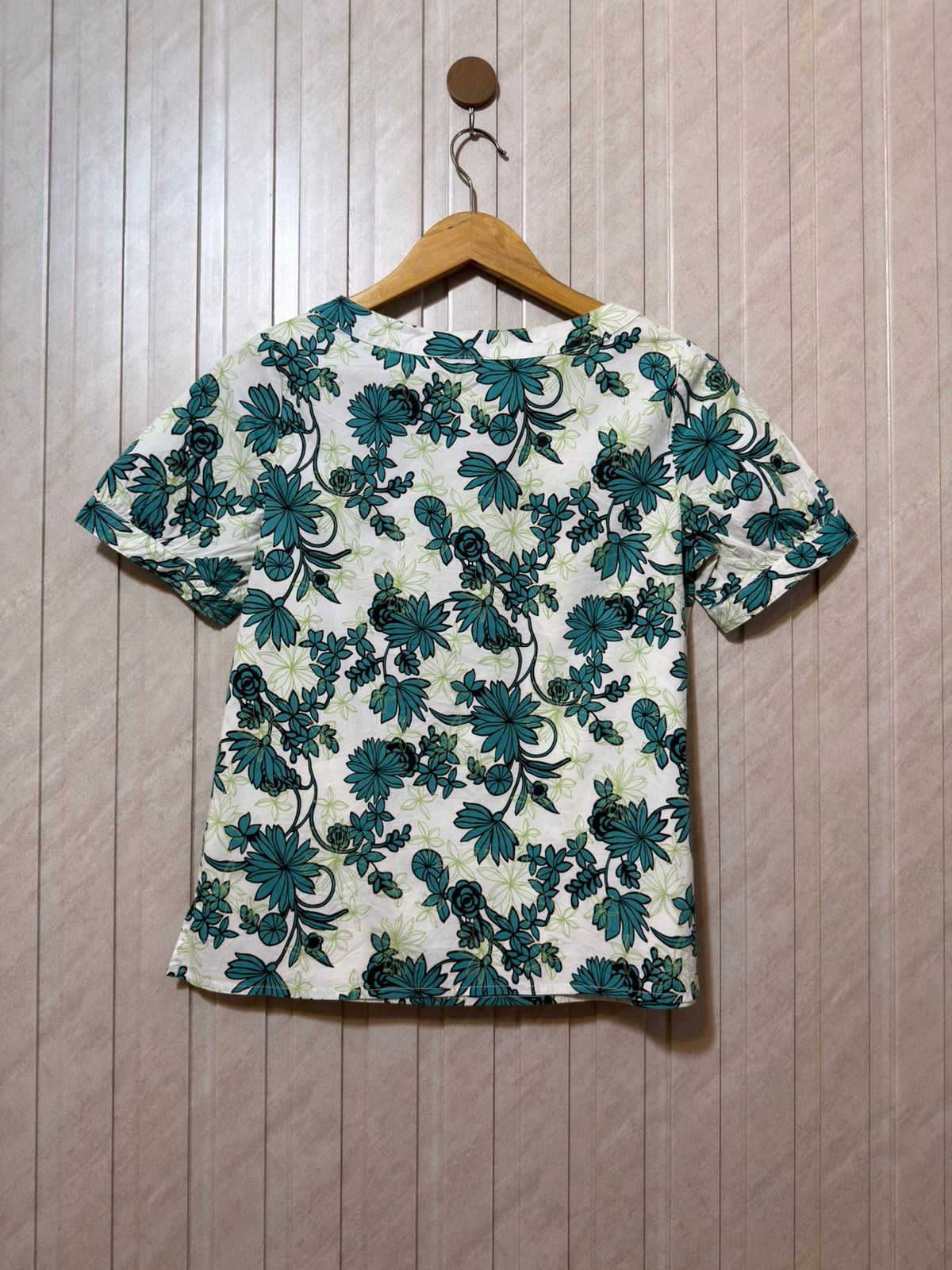 Chest 17  Lenght 22  Fabric Cotton Women’s Casual Half Sleeves Shirt