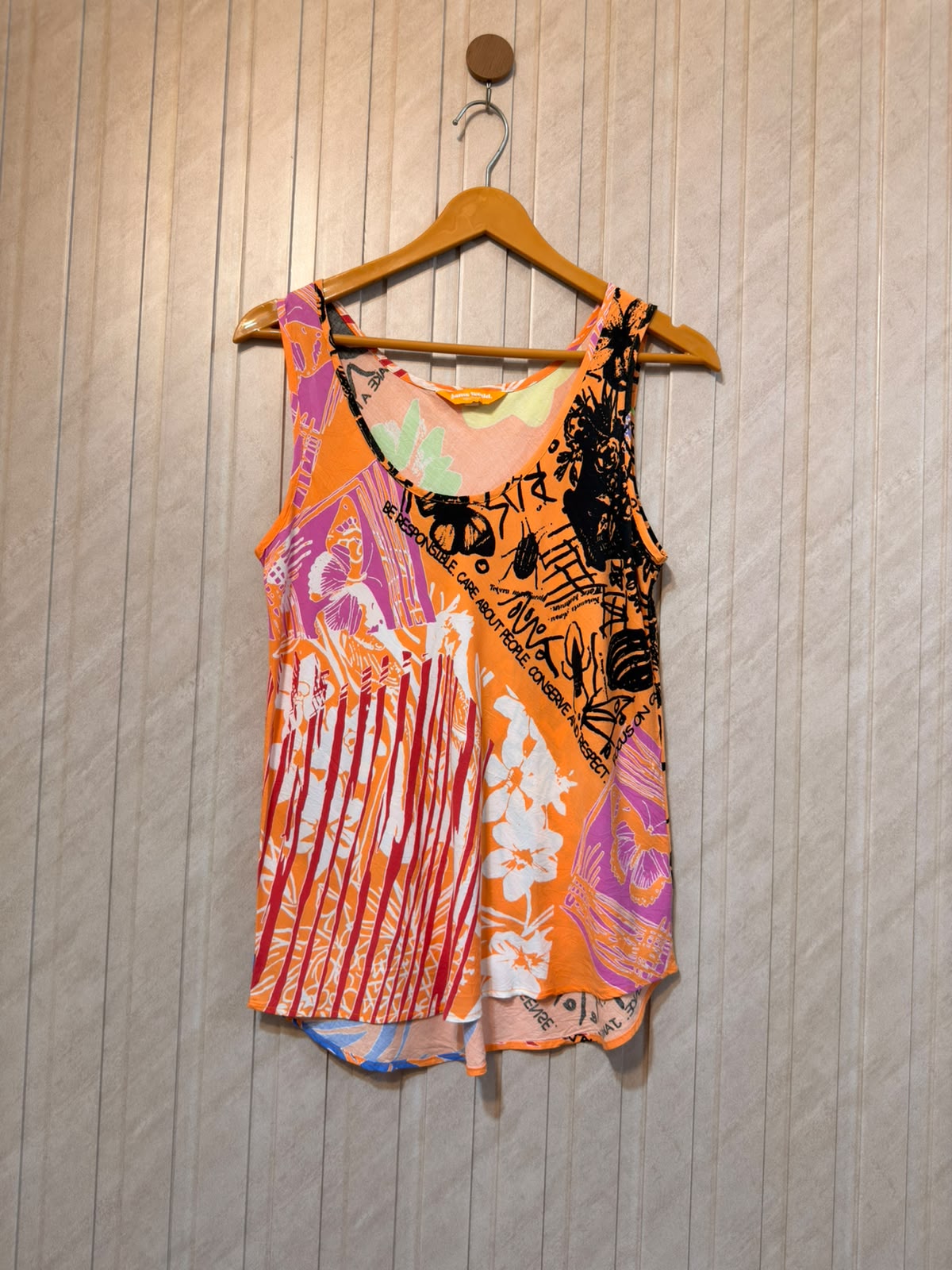Chest 18  Lenght 22 to 24  Fabric Linen Casual Sleeveless Top