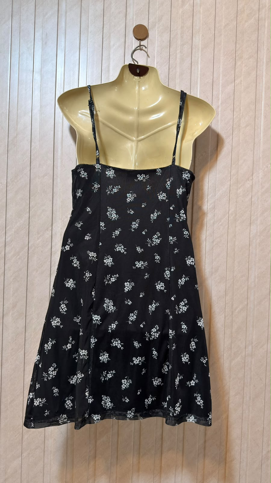 Chest 20  Lenght 33  Fabric Chiffon Western Women’s Party Dress