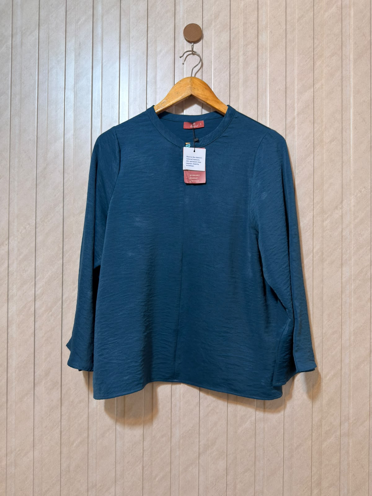 Chest Small Baggy Style  Length 23  Fabric Silk Women’s Sophisticated Long Sleeve Top