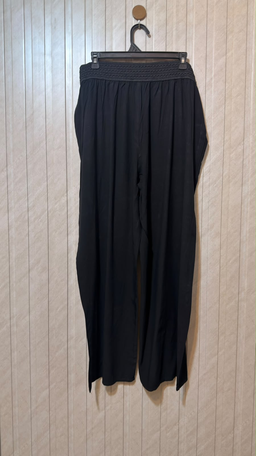 Waist 42  Lenght 40  Fabric linen Women’s Trouser Collection