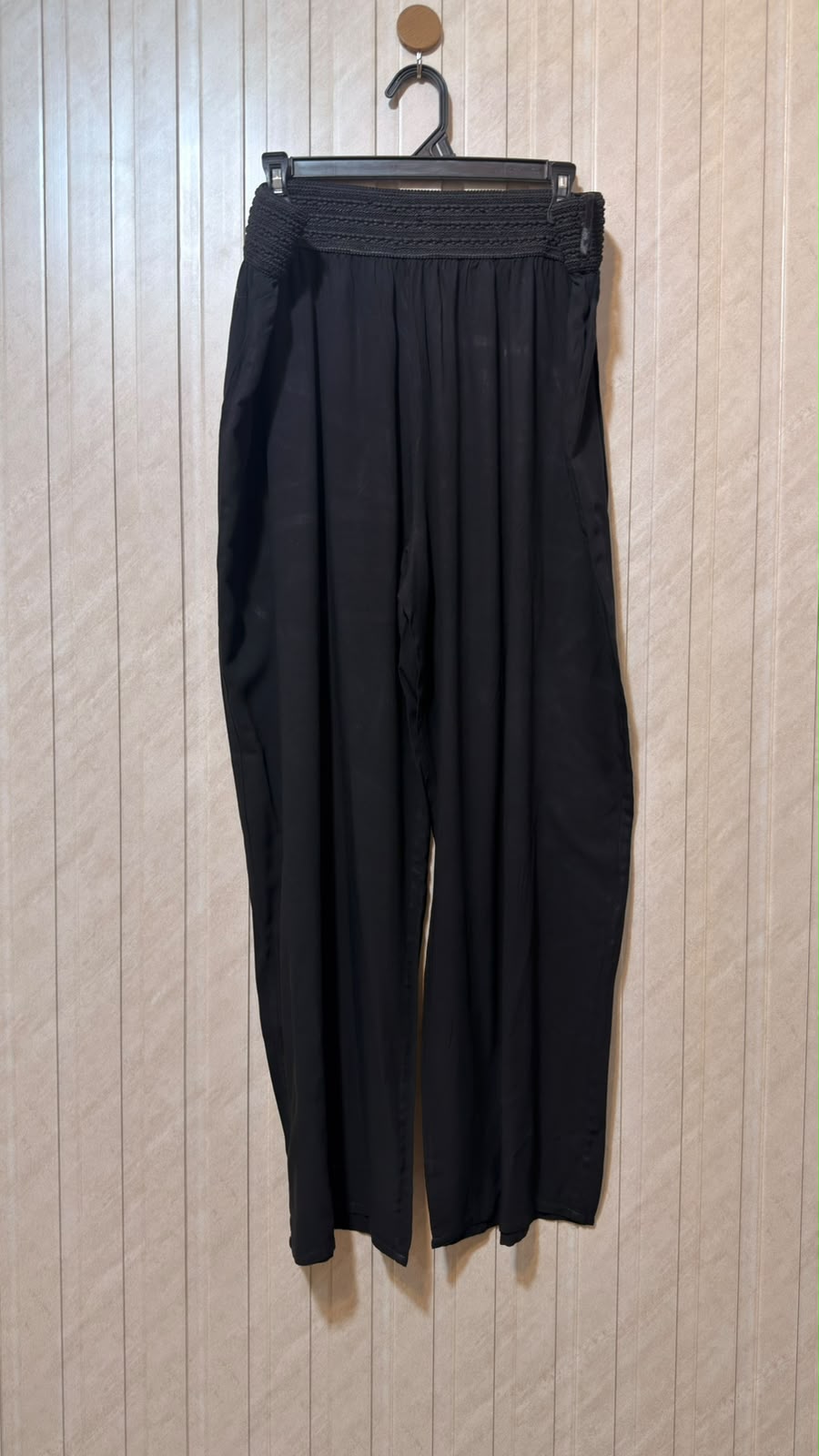 Waist 42  Lenght 40  Fabric linen Women’s Trouser Collection