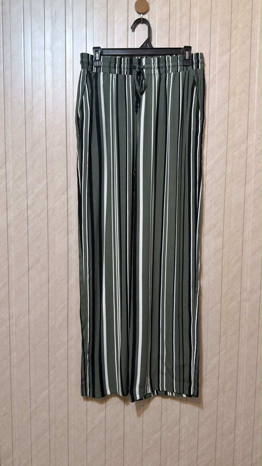 Waist 32  Lenght 42  Fabric jorjet Everyday Women’s Trouser