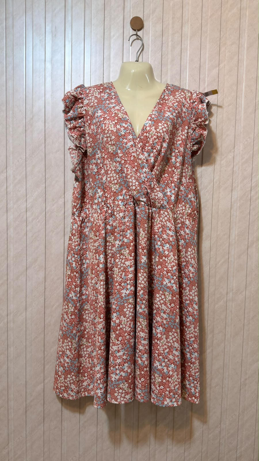 Chest 23  Length 42  Fabric Silk Trendy Western Floor-Length Dress