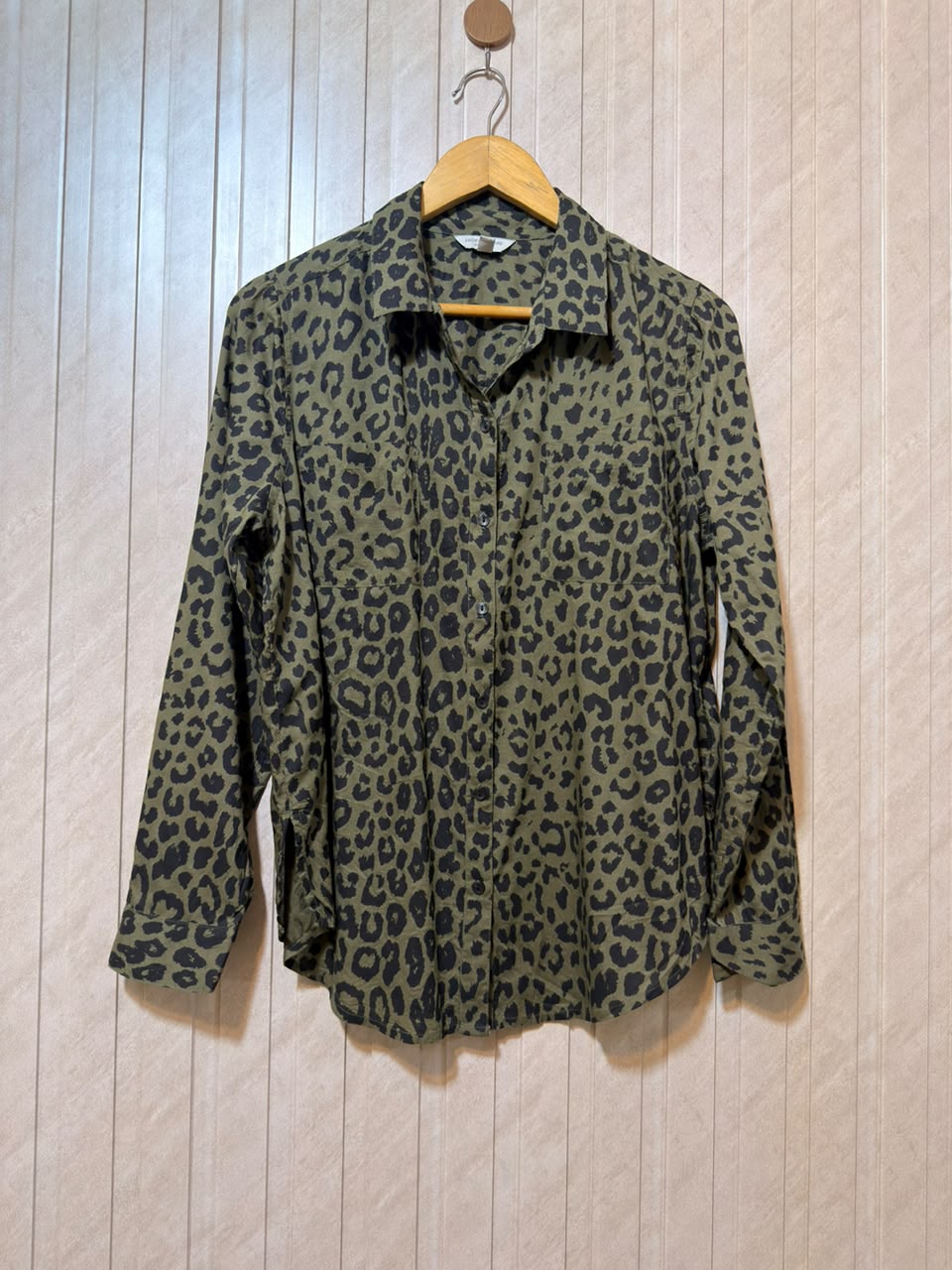 Chest 20  Length 26  Fabric Cotton Women’s Modern Full Sleeve Top