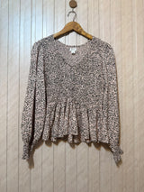 Chest 19  Length 22  Fabric Linen Women’s Contemporary Full Sleeve Top