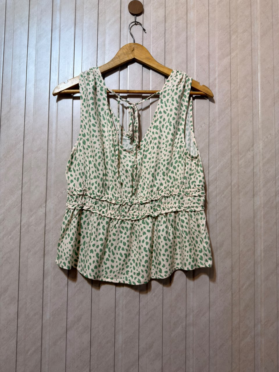 Chest 18  Length 22  Fabric Rayon Western Top