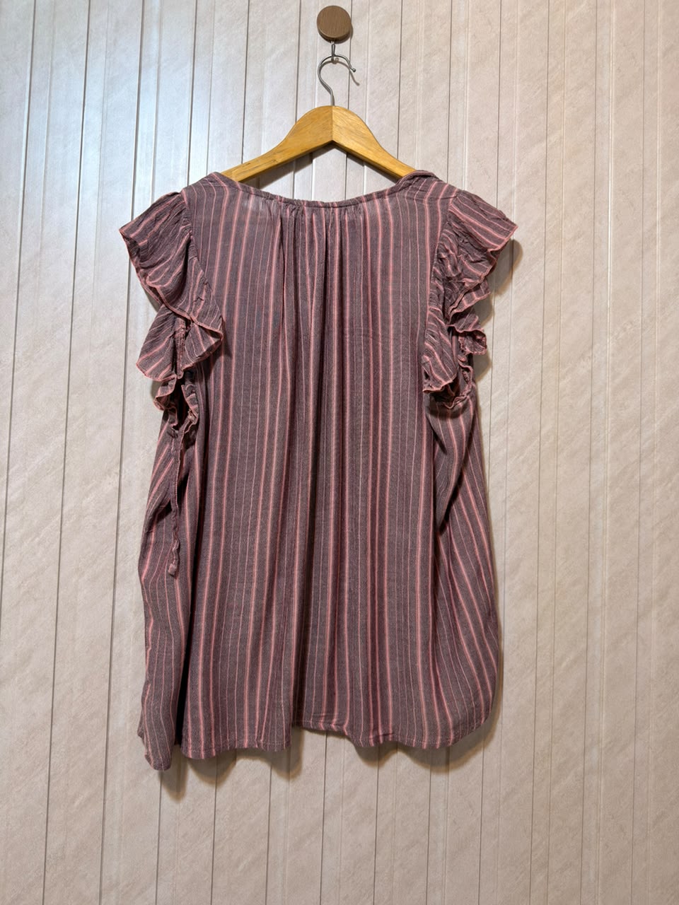 Chest 21  Length 27  Fabric Rayon Women’s Stylish Half Sleeve Top