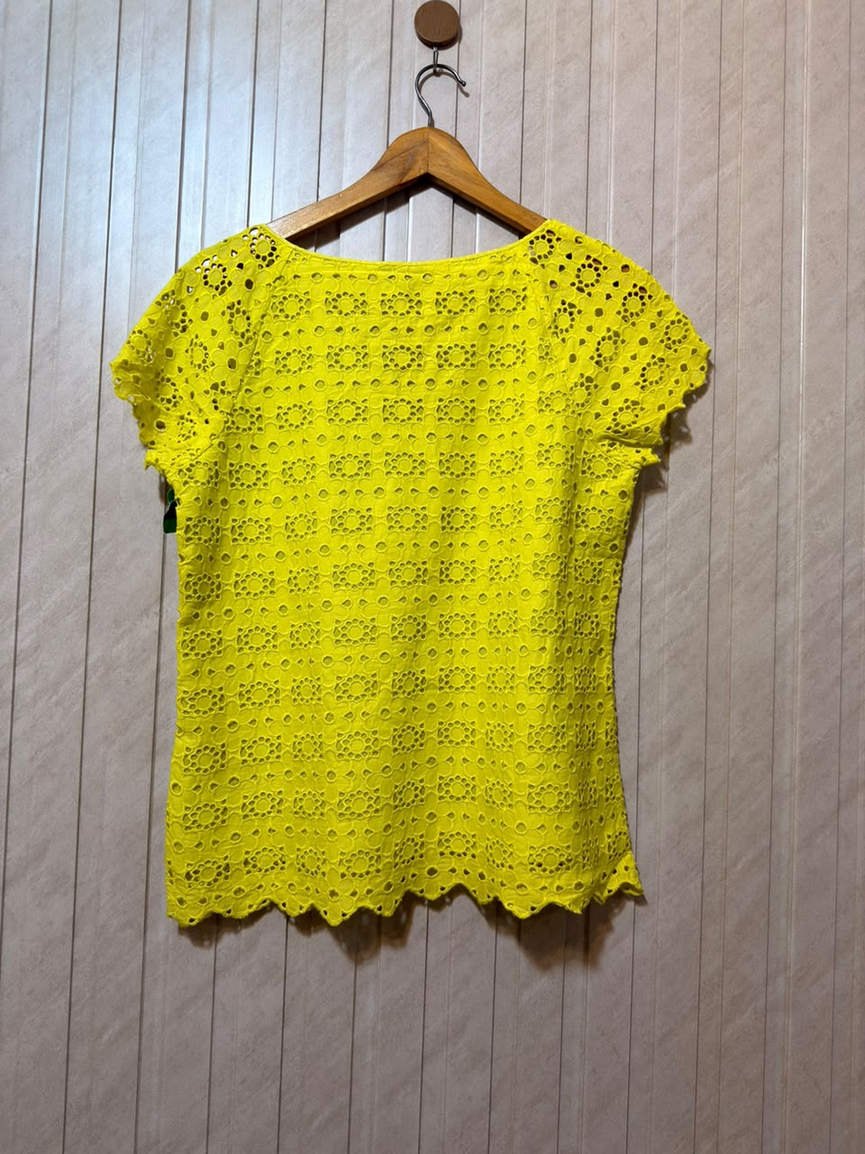 Chest 18  Length 24  Fabric Cotton Western Half Sleeve Top
