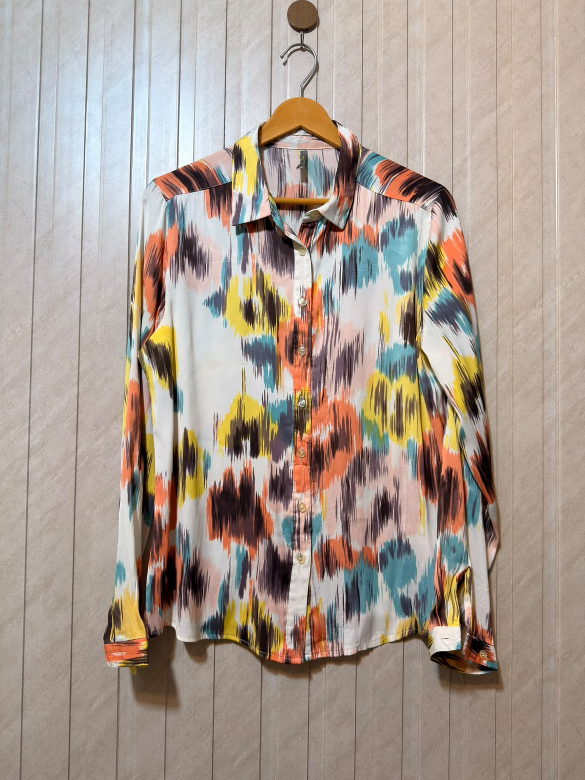 Chest 19  Lenght 26  Fabric silk Women’s Chic Full Sleeve Top