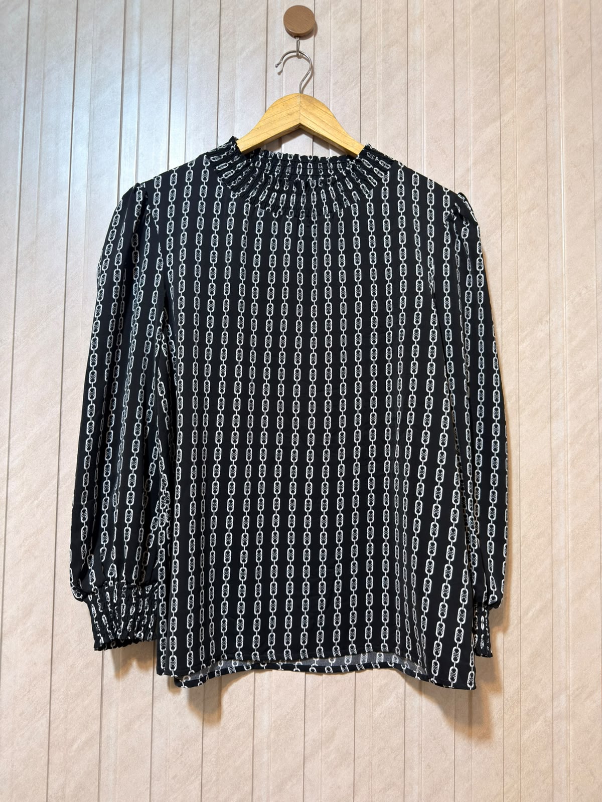 Chest 19  Lenght 25  Fabric Silk Women’s Classic Collection Full Sleeve Top