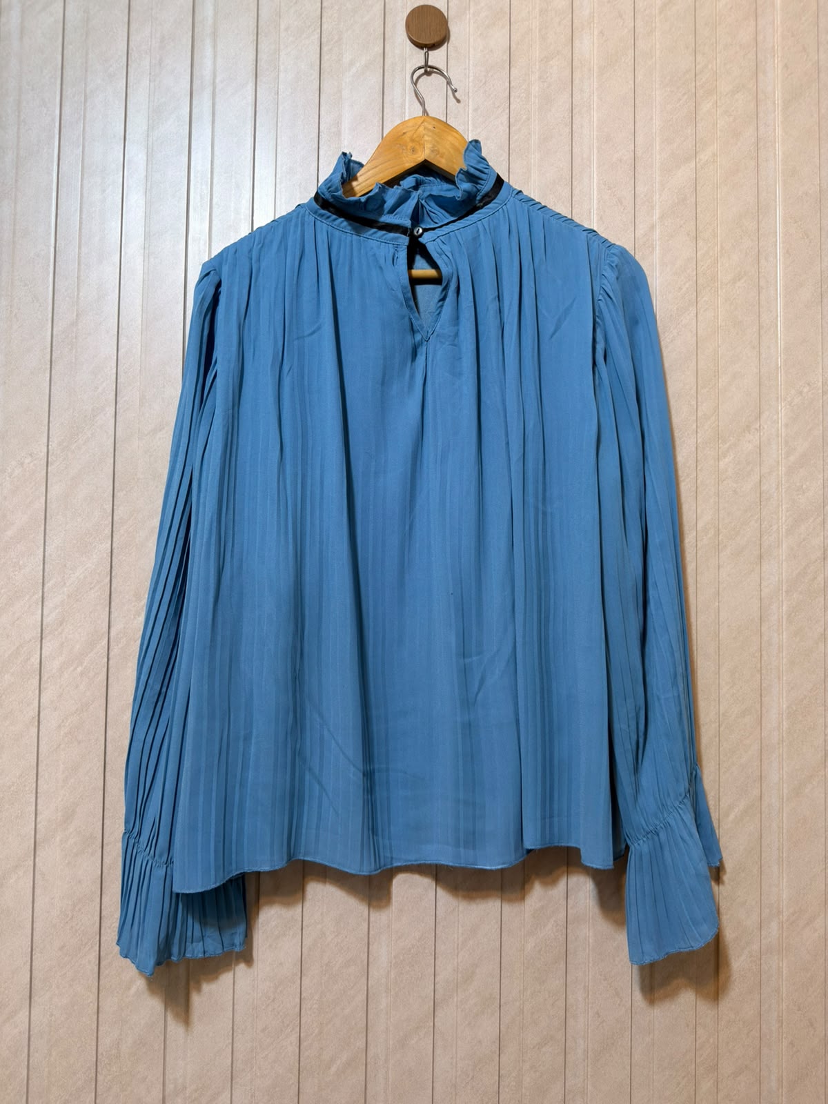 Chest 22  Lenght 24  Fabric chiffon Women’s Essential Full Sleeve Top