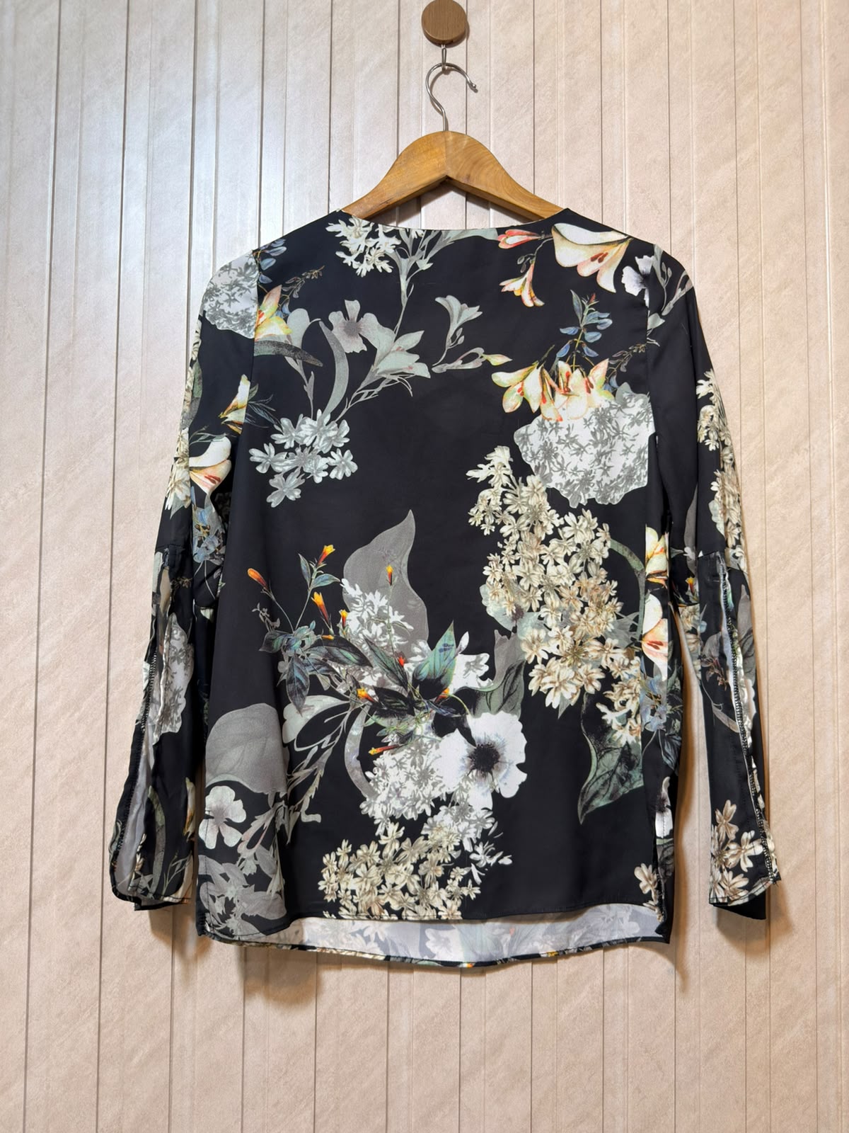 Chest 17  Lenght 25  Fabric chiffon Women’s Fashion Full Sleeve Top