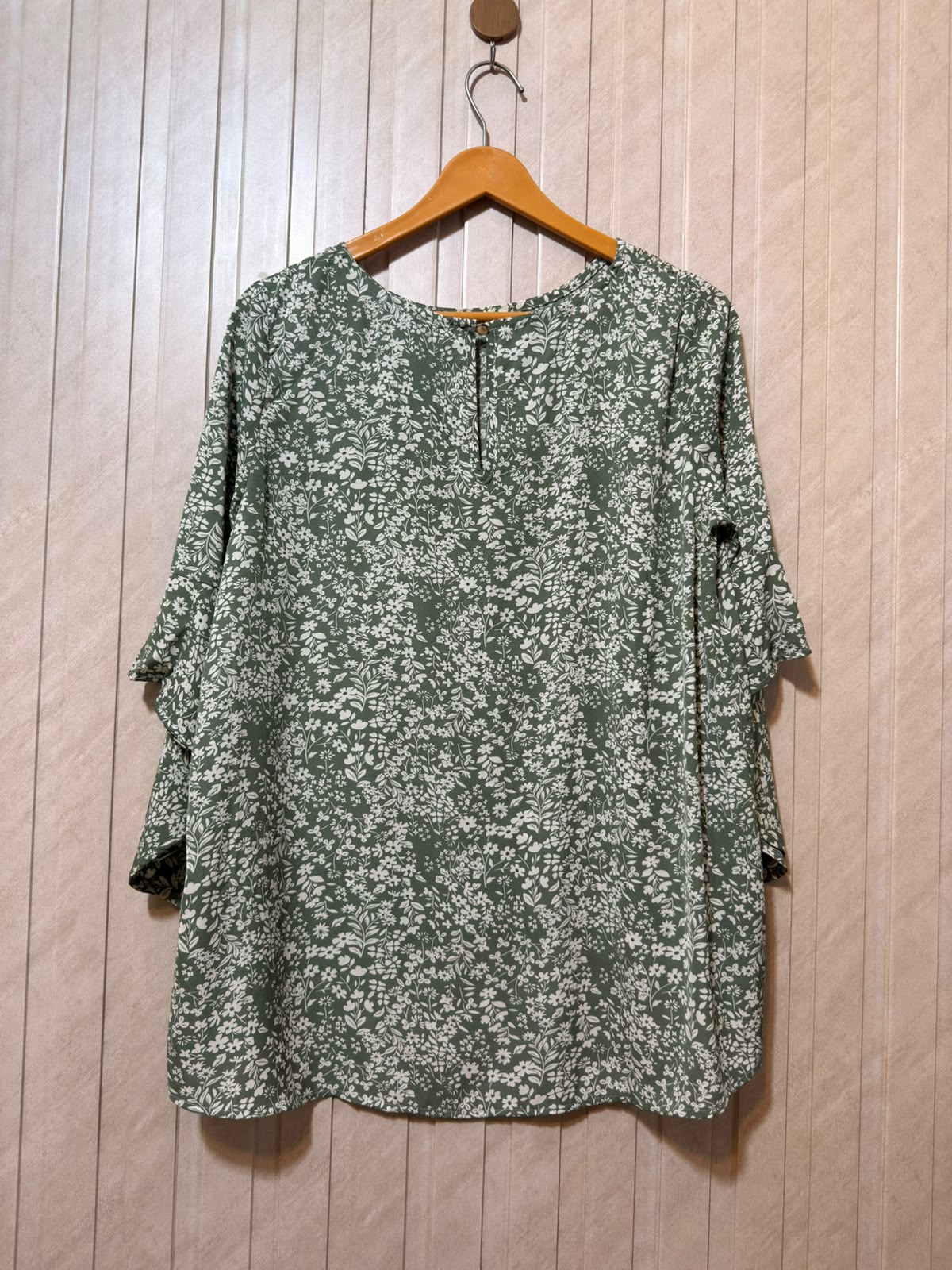 Chest 19  Lenght 24 t0 27  Fabric chiffon Women’s Modern Full Sleeve Top