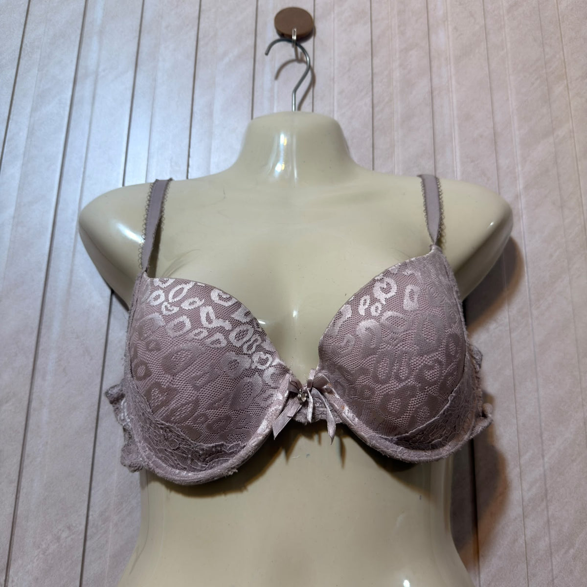Chest Large Western Style Women’s Bra