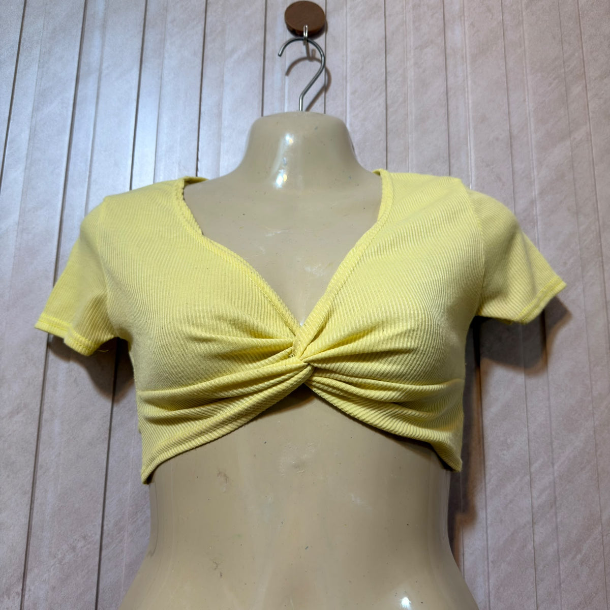 Chest 17  Lenght 11  Fabric jersey Trendy Women’s Crop Top