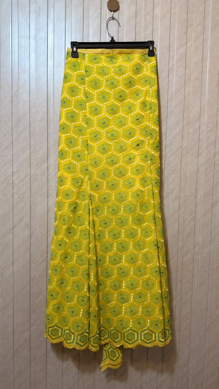 Waist 41  Length 42  Fabric Georgette Women’s Modern Skirt