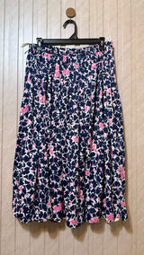 Waist 34  Length 29  Fabric Silk Women’s Fashionable Skirt